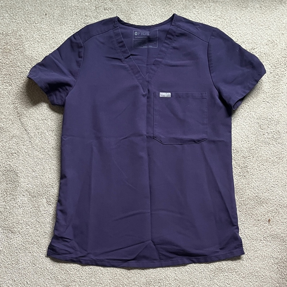 Figs Women's one pocket Top - Dark Purple